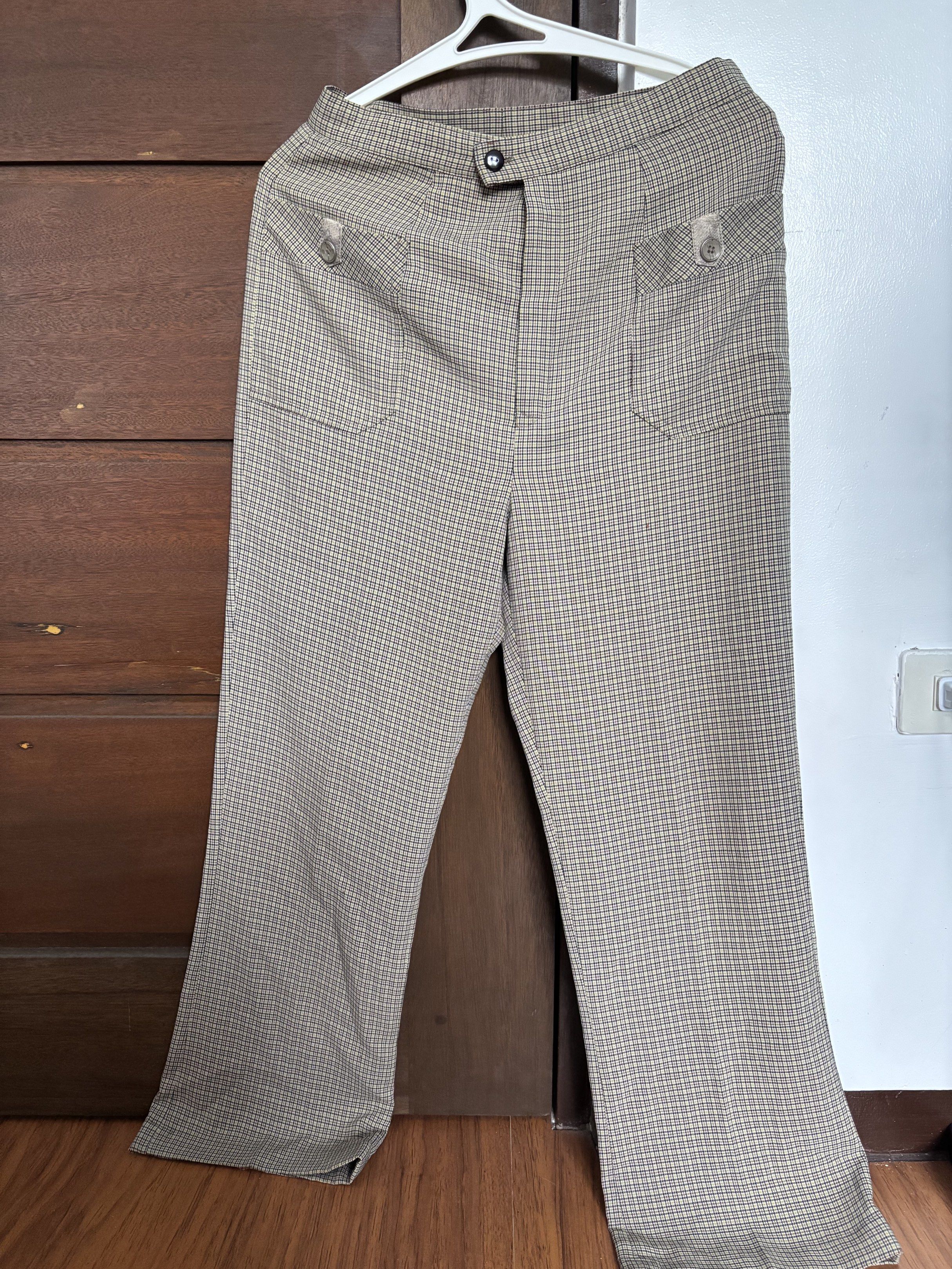 Checkered trouser pants (Category: Other Bottoms) located in Taytay. Submitted by oreomatcha (Listing ID 1438785392, Image 2). Description: First pic for reference only ‼️ Length: 38 inches Waist size 26 inches.