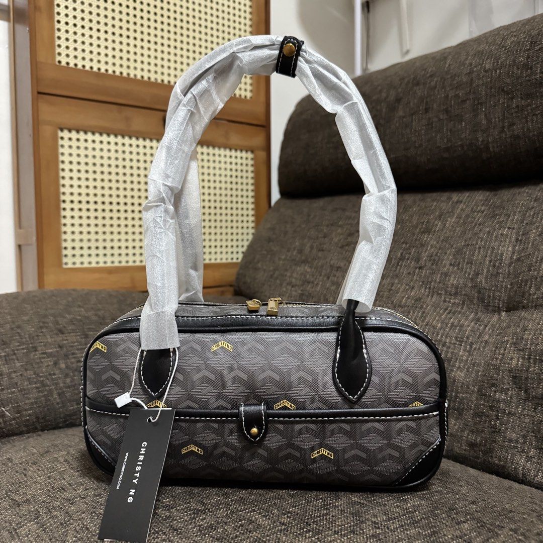 Christy Ng Marcelo Shoulder Bag (2nd edition) (Category: Shoulder Bags) located in Bulacan. Submitted by mykakarizza (Listing ID 1438792424, Image 1). Description: ONHAND ✨✨ ₱850 only!! Christy Ng Marcelo Shoulder Bag (2nd edition) 25cm (L) x 6.5cm (W) x 13cm (H) Add paperbag 100 📸 Actual pics! 🙋🏻‍♀️ ─── ✦ ─── ✦ ─── ✦ ─── ✦ ─── 🛍️ LOOKING FOR MORE RESELLERS 🛍️ ✨ Buy 3 pcs of ANY items — FREE SHIPPING NA!🚚 ✨ Buy 10 items → FREE SF + ₱50 OFF 