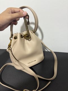 (Category: ) located in . Submitted by gerobokbaik (Listing ID 1438781567, Image 1). Description: .
