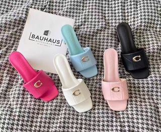 (Category: ) located in . Submitted by sellora_fashion (Listing ID 1438788735, Image 1). Description: .