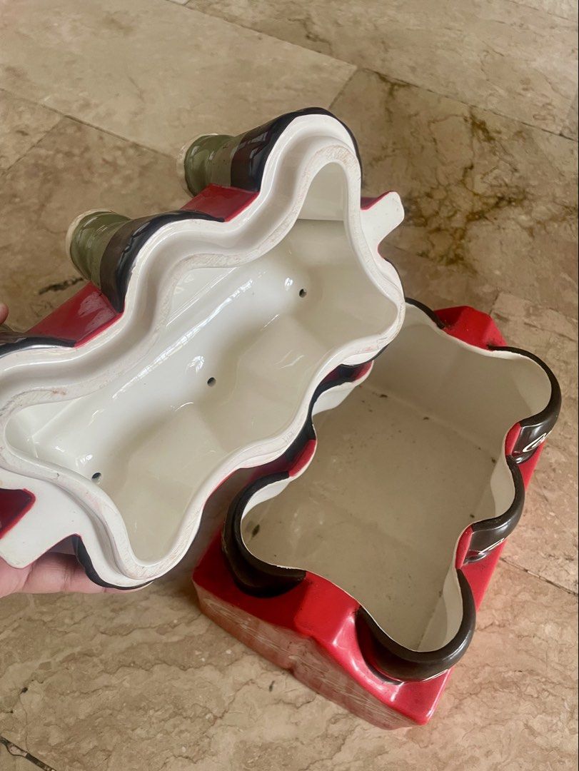 Coca-Cola ceramic storage (Category: Food Organization & Storage) located in Las Pinas. Submitted by jay.vee (Listing ID 1438728433, Image 3). Description: Coca-Cola 6-pack design, ceramic cookie jar or general storage A little dirty from storage but never used.