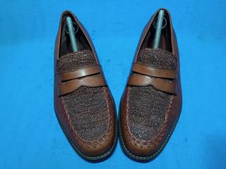 (Category: ) located in . Submitted by second.foot (Listing ID 1438837355, Image 1). Description: .