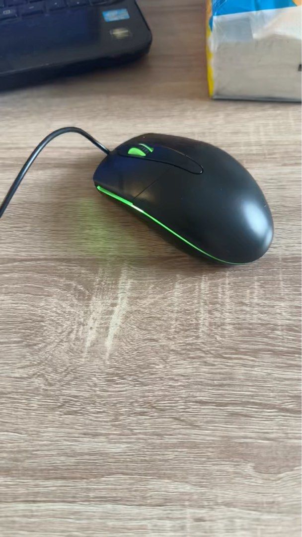 Colourful mouse458470304211292160