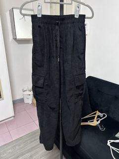 (Category: ) located in . Submitted by jdjdnxei (Listing ID 1438711228, Image 1). Description: .