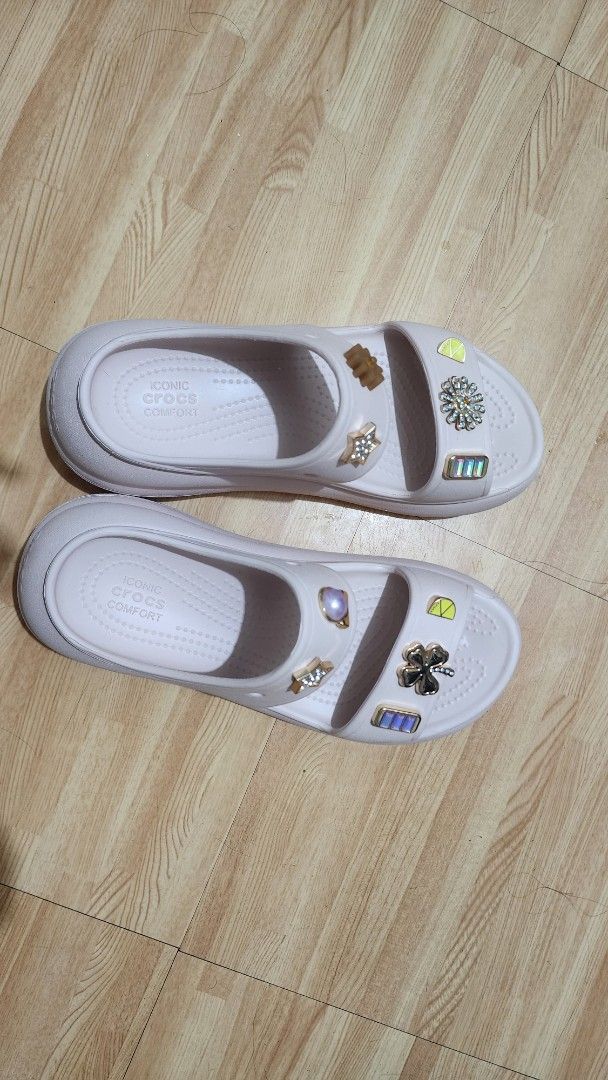 Crocs Blush Sandals (Category: Flats & Sandals) located in Noveleta. Submitted by heyitsroxy (Listing ID 1438704530, Image 2). Description: - Light pink Crocs sandals - Blush - Size: W8 - Jibbitz not included - Flattering sa paa, makes your feet look more feminine - Textured sole for grip - Comfortable and soft.