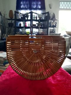 (Category: ) located in . Submitted by kantanklear (Listing ID 1438826396, Image 1). Description: .