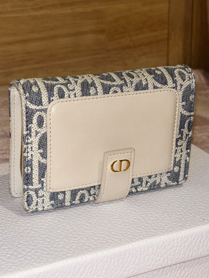 Dior 30 Montaigne Dittany Wallet (Category: Luxury Bags & Wallets) located in Taguig. Submitted by charlenelouis (Listing ID 1438770085, Image 3). Description: Main materials: Cotton, calfskin, technical fabrics Calfskin and technical fabric lining CD signature on the front Front slip pocket x1 Card slots x7 Banknote compartment x1 Double compartment with zipper x1 Slip pocket x1 Made in Italy Comes with: Dior paper bag Dior box Receipt (bought i