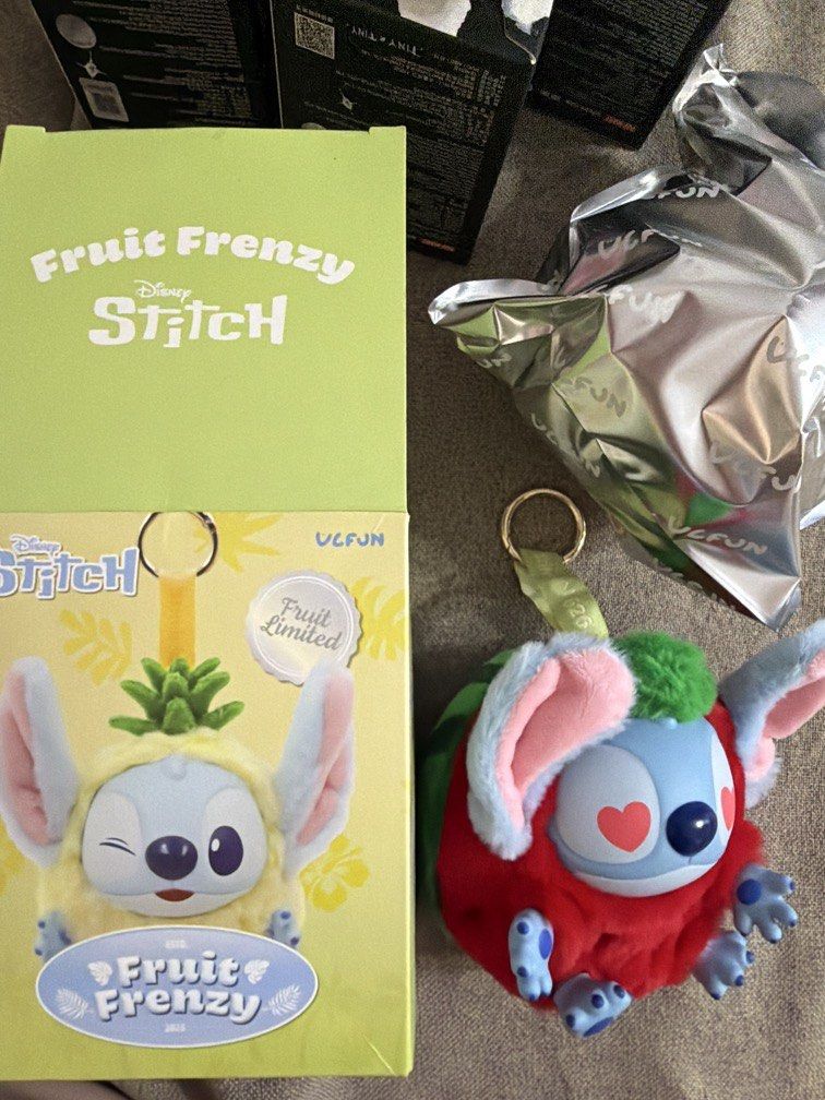Disneyland Exclusive stitch keychain (Category: Character Goods) located in Marikina City. Submitted by llyrysh15 (Listing ID 1438740785, Image 1). Description: Open foil From Disneyland Japan.