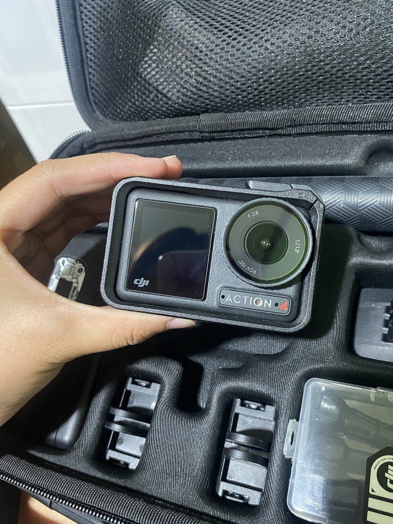 DJI Osmo Action 4 Adventure Combo (Category: Cameras) located in San Fernando. Submitted by margethebarista (Listing ID 1438857571, Image 1). Description: - DJI Osmo Action 4 Adventure Combo 3 Batteries Multifunctional Battery Case Protective Frame Curved Adhesive Base Quick-Release Adapter Mount 128 GB SD Card 3 Locking Screw Adapter Mount (Mini) Type-C to Type-C PD Cable 1.5 Meter Extension Selfie Stick -nogasgas/issue sa camera - with tempered