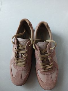 （分類：）位於 。 由 Sky_floatt 提交（商品編號 1438704315，圖片 1）。簡介： 。