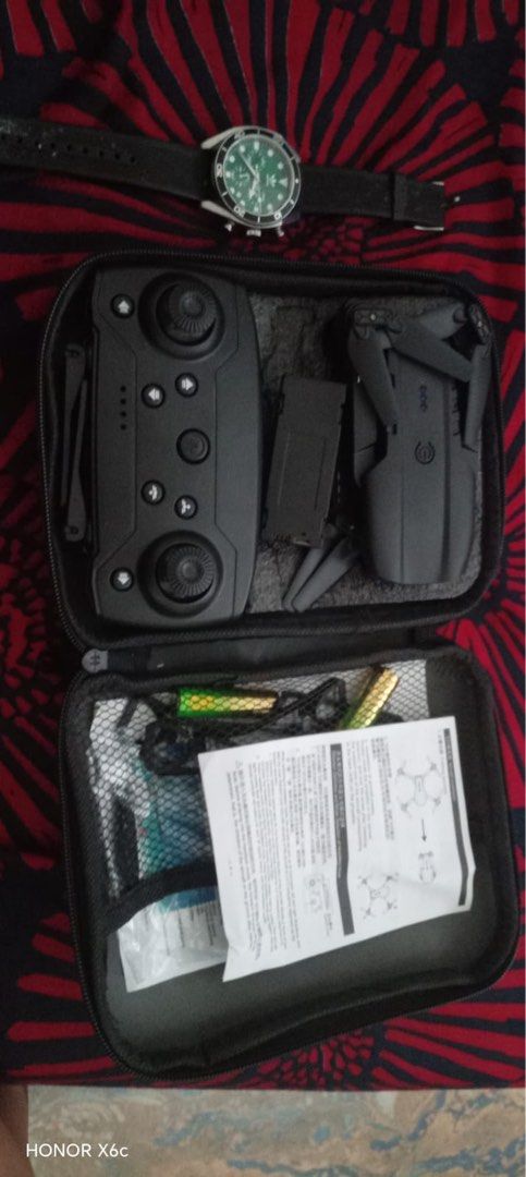 E88 Mini Drone HD Dual Camera (Category: Drones) located in Singapore. Submitted by silentphoenix-75c0 (Listing ID 1438816510, Image 1). Description: - E88 Mini Drone with dual 4K HD cameras - Stable hover function - 5G HD image transmission - Long-lasting, large capacity battery - Foldable and portable design - Phone control - Headless mode for easy flying - One-clip return feature - Lightweight: under 150g.