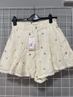 (Category: ) located in . Submitted by stopmyshopaholictendencies (Listing ID 1438764746, Image 1). Description: .