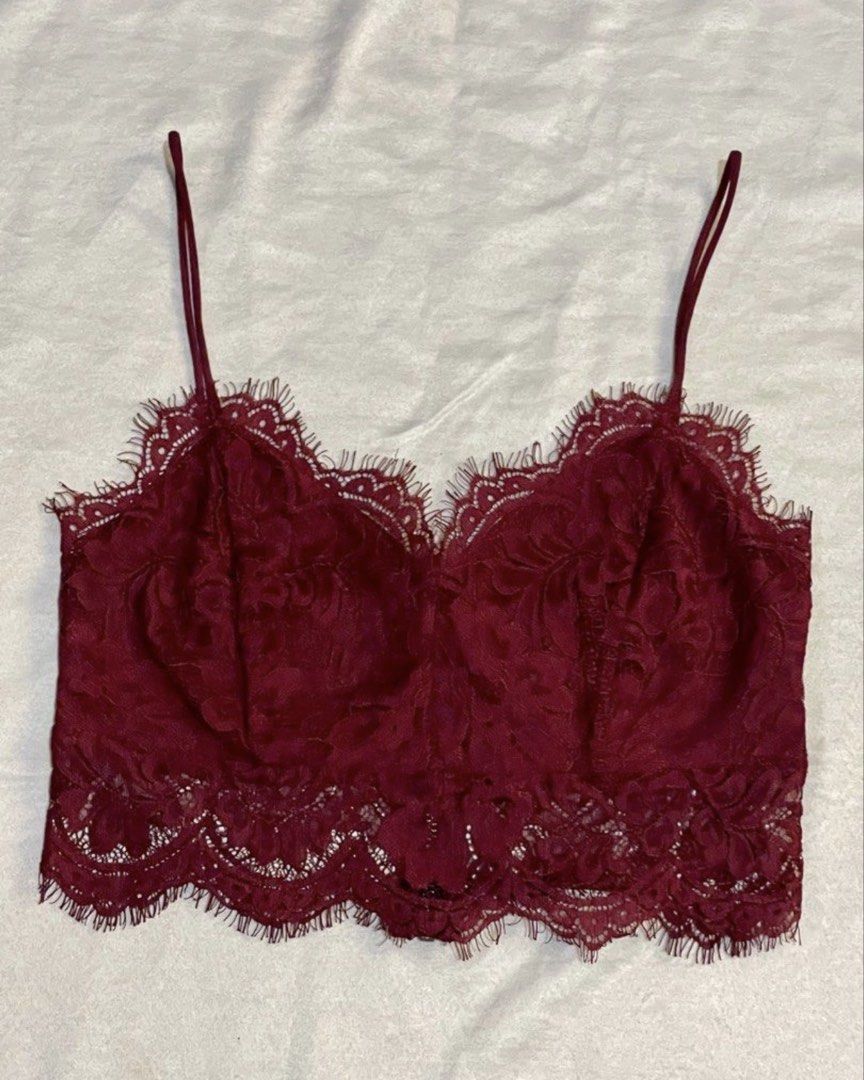 FOR RENT - Topshop Lace Bralette (Category: Others Tops) located in Manila. Submitted by angelrm (Listing ID 1438795075, Image 2). Description: READ ME 📌 1. First time renters MUST submit an ID. 2. ₱600 rent fee good for 3 days. 3. ₱600 per exceeding day - Heads-up should be given upon renting. Failure to inform will forfeit deposit fee. 4. ₱2,000 deposit fee - refundable IF item is returned without damage, without any alteration to fit the rent