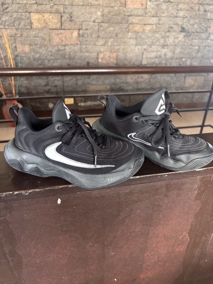 Giannis Immortality (GS) Black 1.5Y (Category: Babies & Kids Fashion) located in Manila. Submitted by loopbabies (Listing ID 1438807678, Image 3). Description: - Nike Giannis basketball shoes - Black upper with white accents - Giannis logo on the tongue - Black sole with a wavy design - Laced closure - Padded collar.