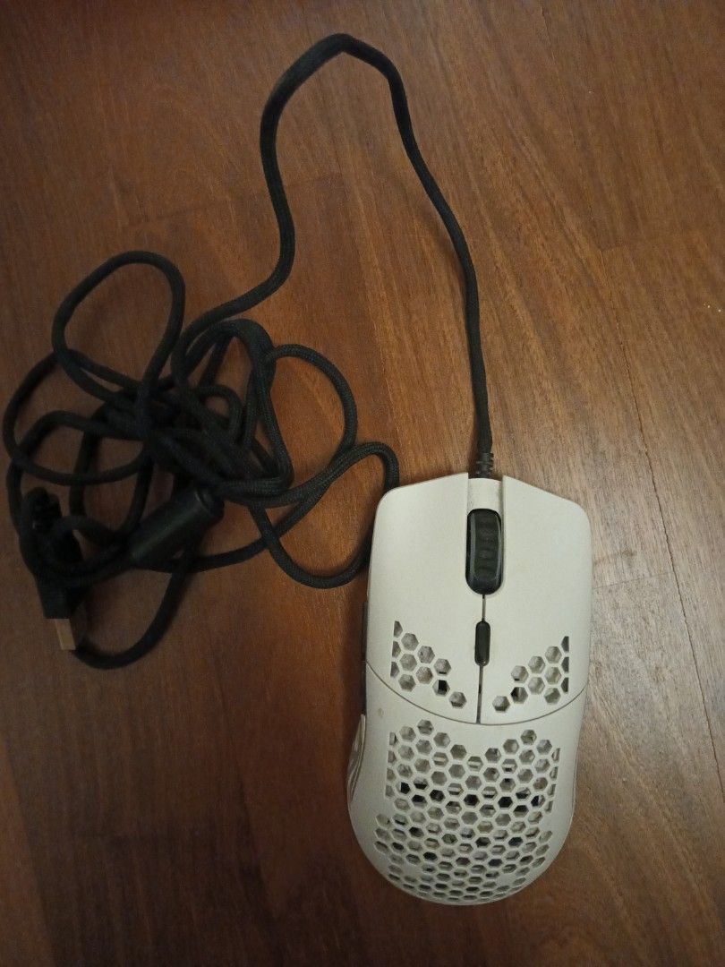 Glorious Model O Gaming Mouse - White458594721381765121