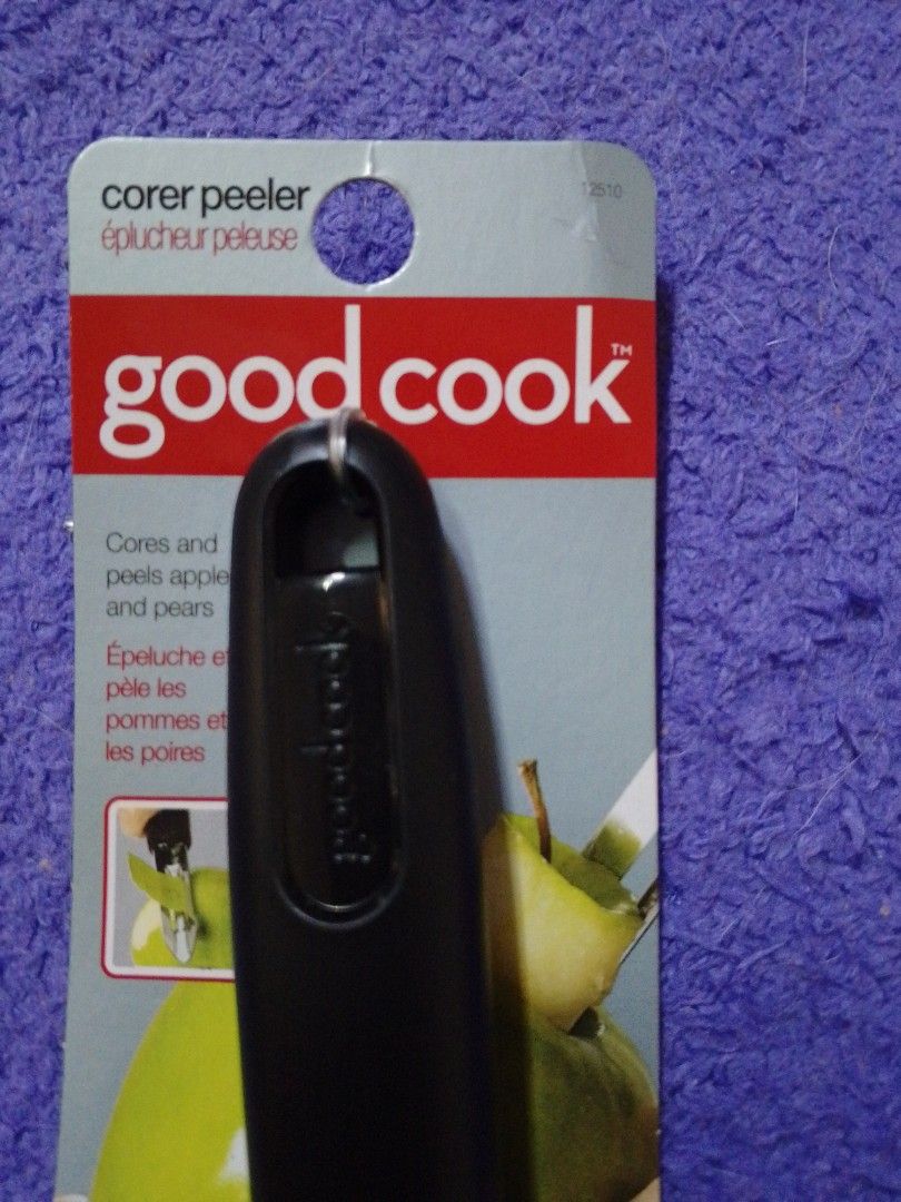 Good cook corer peeler (Category: Other Kitchenware & Tableware) located in Makati City. Submitted by basicsndeclutter (Listing ID 1438730808, Image 3). Description: - Good Cook corer peeler - Designed for coring and peeling apples and pears - Sleek design - Comfortable handle - A convenient kitchen tool.