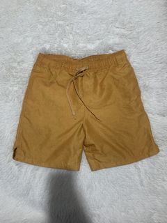 (Category: ) located in . Submitted by thriftcoyan (Listing ID 1438840785, Image 1). Description: .