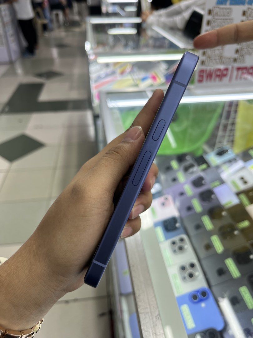 Google Pixel 10a 128GB Factory Unlock No Issue Secondhand (Category: Google Pixel) located in Pasig City. Submitted by FarAndRayShop (Listing ID 1438839511, Image 3). Description: OPEN FOR SWAP/SELLING/BUYING (RFS: Buy and Sell) Price: 25,499 Google Pixel 10a 128GB •FACTORY UNLOCK •NO HIDDEN ISSUES •TEST TO SAWA •Authentic Phone Physical store in Greenhills Shopping Center XD-07 Stall Number Look For Rayray Or Anika NO CASH INSTALLMENT We are ope