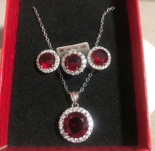 (Category: ) located in . Submitted by newbies.preloved (Listing ID 1438873137, Image 1). Description: .