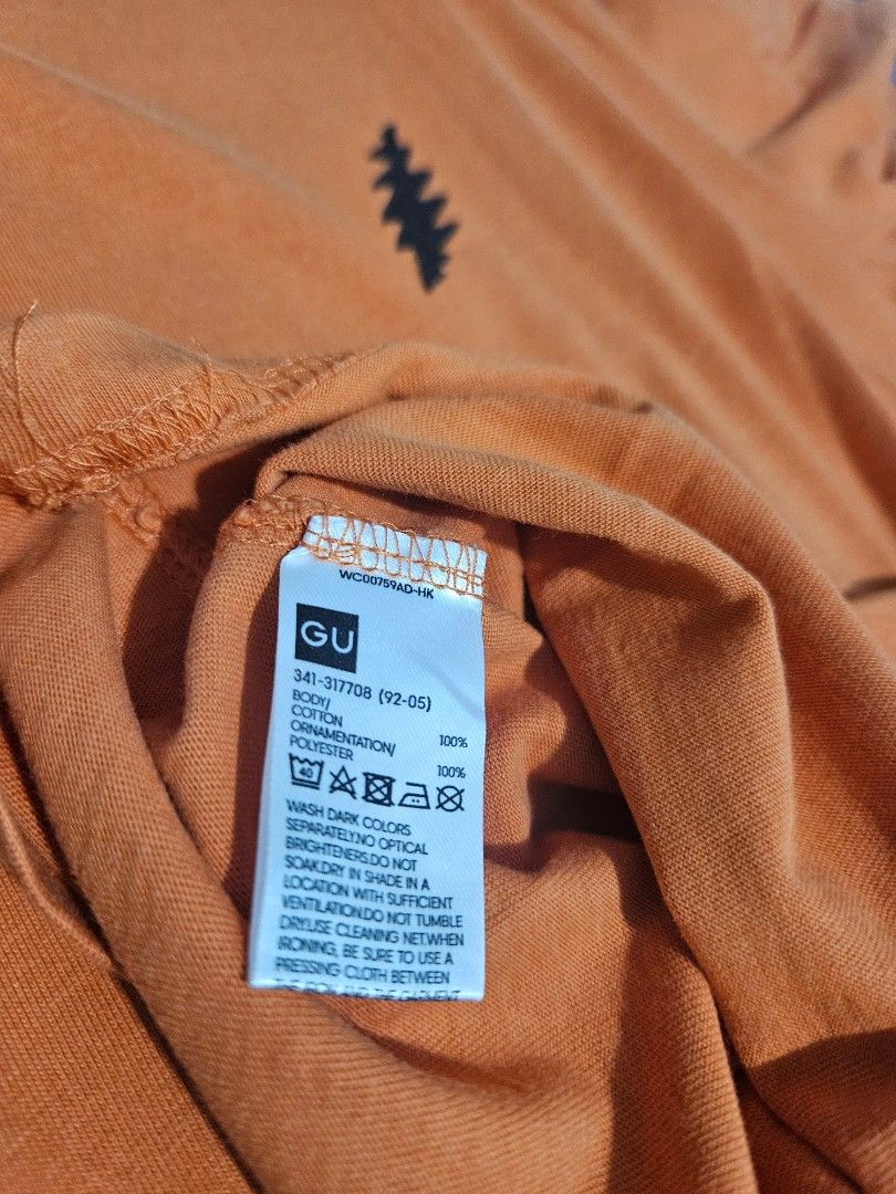 GU x Grateful Dead Orange T-Shirt (Category: Tshirts & Polo Shirts ) located in Quezon City. Submitted by mdza_ (Listing ID 1438783161, Image 3). Description: - Grateful Dead orange t-shirt - Size: L - Material: Cotton.