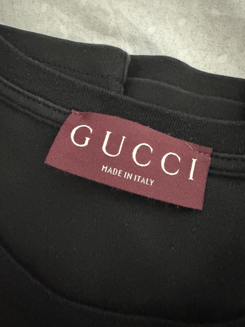 Gucci Black Tee (Category: Shirts) located in Cavite. Submitted by anythingeverything20 (Listing ID 1438828116, Image 3). Description: Authentic L on tag. Loose type for M built.