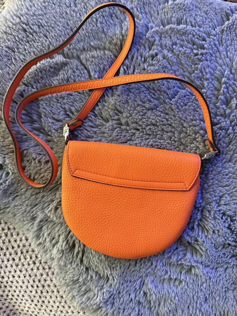 Gucci Soho Kids Flap Bag (Category: Luxury Bags & Wallets) located in Quezon City. Submitted by goodfindsforyou (Listing ID 1438798710, Image 2). Description: Mint and pristine condition..