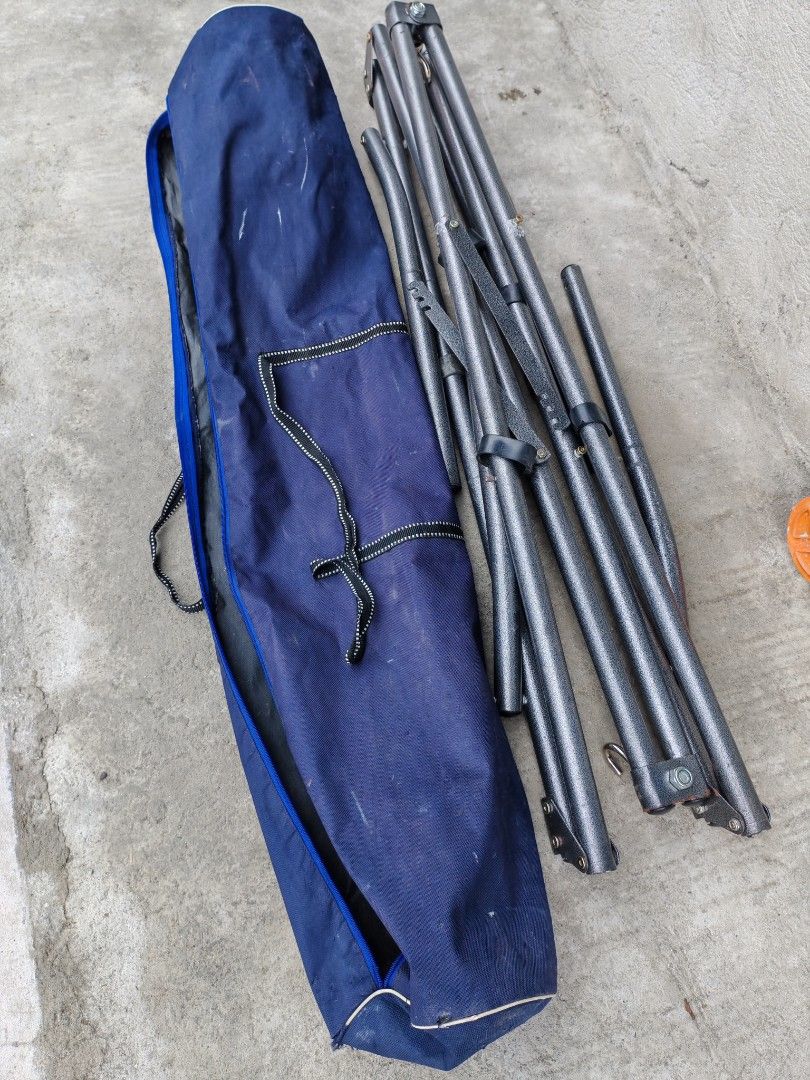 hammock stand (Category: Outdoor Furniture) located in Cavite. Submitted by saiveronlineshop (Listing ID 1438849628, Image 3). Description: foldable, no issue except sa bag nasira zipper.