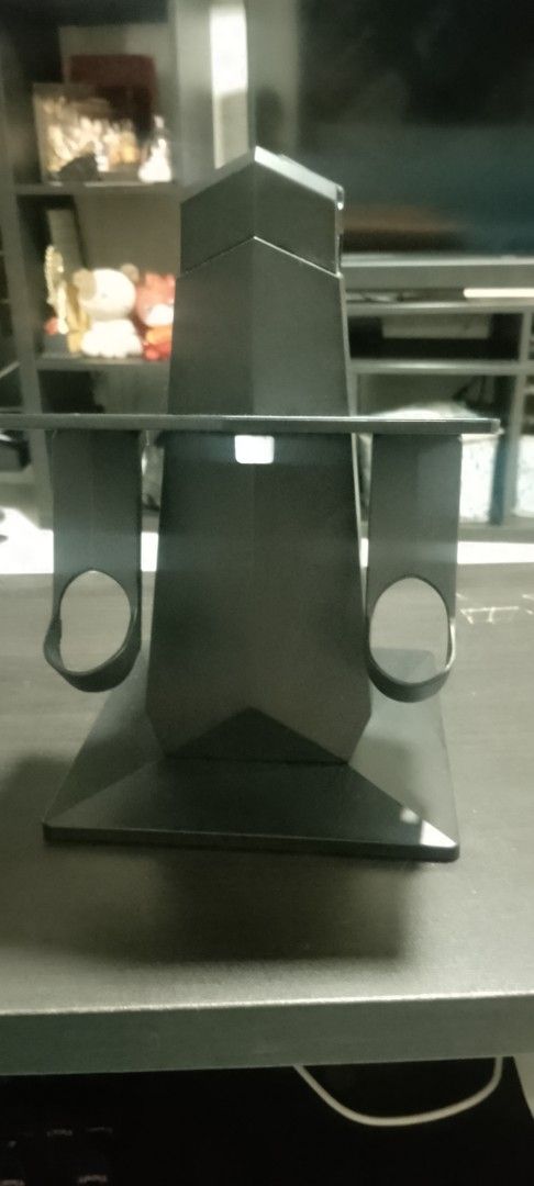 Headset Stand for oculus458598327612221441