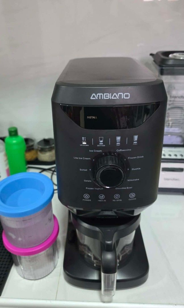 ICE CREAM MAKER 220V (Category: Ice-cream Makers) located in Bulacan. Submitted by iamvanillapeach (Listing ID 1438783372, Image 3). Description: 220v. Ready to use. Wirh free 3 tubs.
