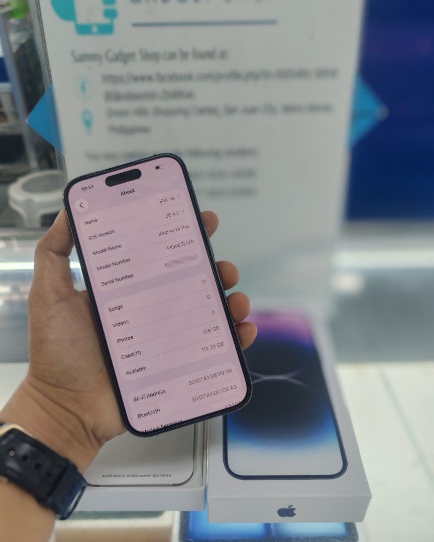 Iphone 14pro 128 Esim only(US Variant) 2ndhand (Category: iPhone 14 Series) located in Quezon City. Submitted by ronalynac40976 (Listing ID 1438760282, Image 2). Description: Iphone 14pro 128 With replace box/cord good condition💯 Pick up store in greenhills We accept swP/trade in We accept creditcard Dm or call for fast transaction 09425544556 /09279500969 Located @ Aquarium area stall no. Y-13 look for rona .