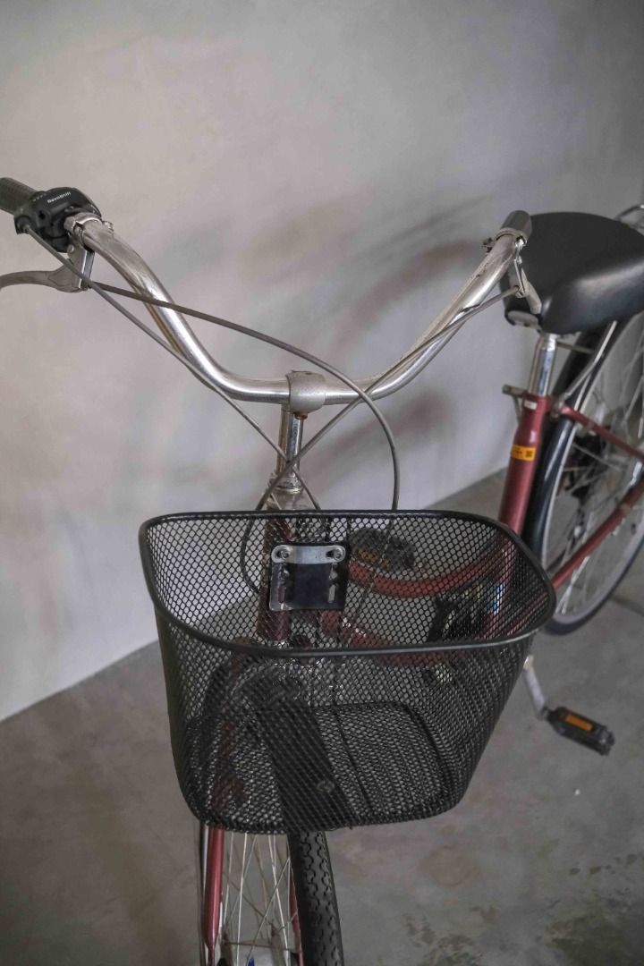 Japanese Bike (Category: Bicycles) located in Makati City. Submitted by arianney.8 (Listing ID 1438712573, Image 2). Description: basket not included.