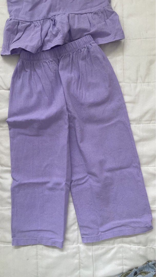 Kids’ Croptop & Pants set (Category: Babies & Kids Fashion) located in Angat. Submitted by eltiff (Listing ID 1438717454, Image 3). Description: •Fabric is linen soft cotton •Fits up to 3 years old •Worn once only.
