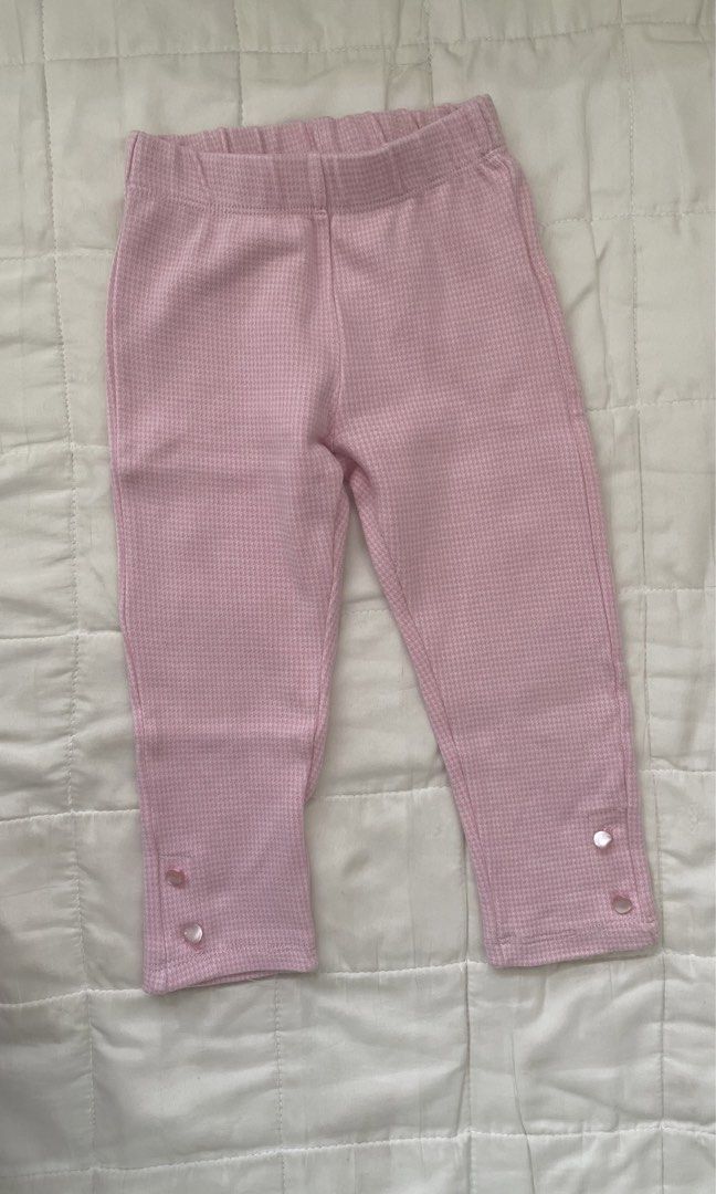 Kids’ Pink Checkered Pants (Category: Babies & Kids Fashion) located in Angat. Submitted by eltiff (Listing ID 1438758020, Image 2). Description: •Worn few times only • can fit up to 3 years old .