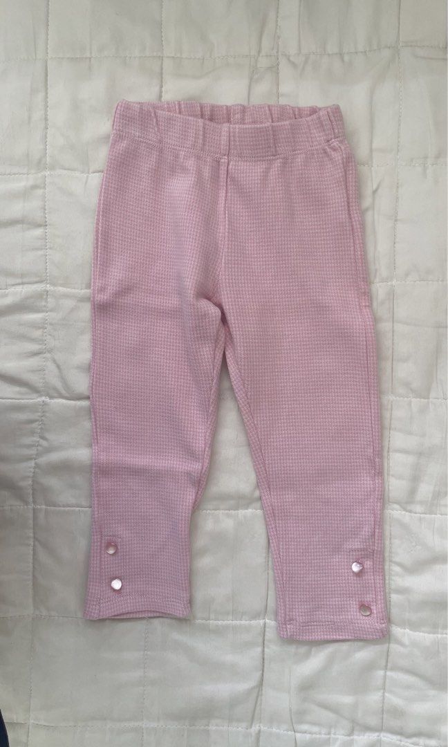 Kids’ Pink Checkered Pants (Category: Babies & Kids Fashion) located in Angat. Submitted by eltiff (Listing ID 1438758020, Image 1). Description: •Worn few times only • can fit up to 3 years old .