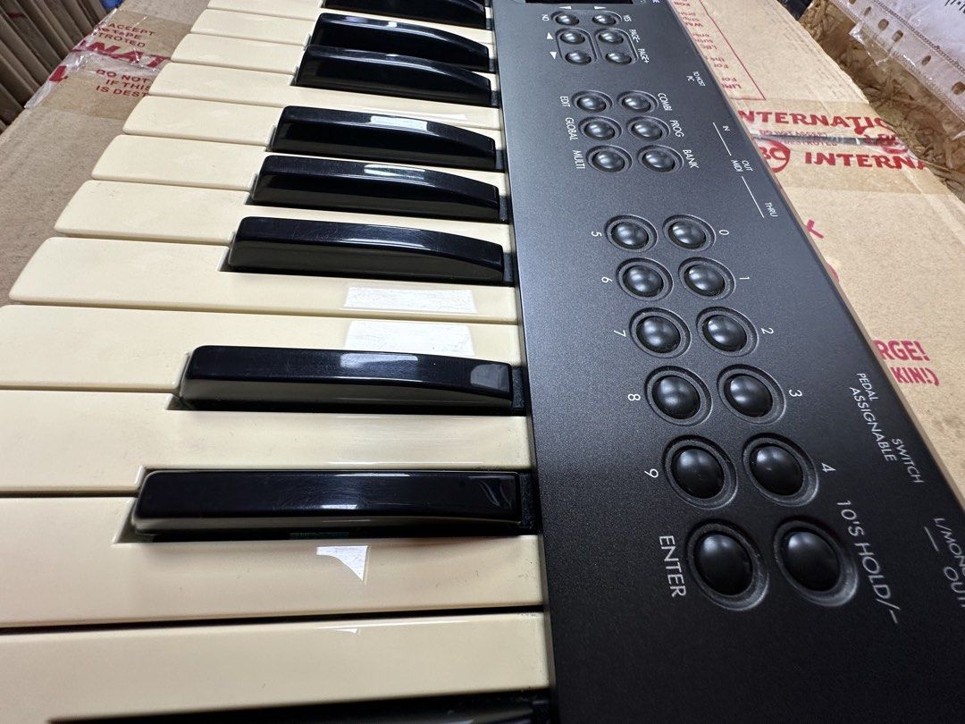 KORG X5D (Category: Musical Instruments) located in Bulacan. Submitted by noadtnse (Listing ID 1438808954, Image 3). Description: Korg X5D No issue, only keys a bit yellowish on the picture but a bit white actual, function are all good, you better test before you buy is better. 18K peso negotiable upon viewing only. No bag.