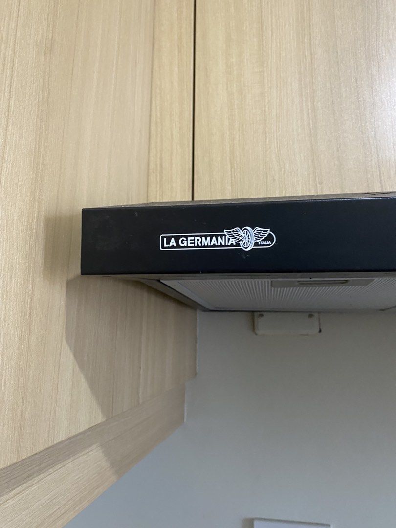 La Germania Range Hood (Category: Other Kitchen Appliances) located in Abucay. Submitted by hollywoooo (Listing ID 1438869627, Image 2). Description: - Black La Germania Range Hood - used for 1 year only.