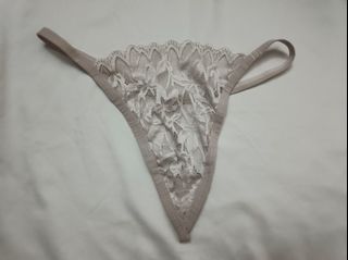 (Category: ) located in . Submitted by prettymialee.1 (Listing ID 1438729449, Image 1). Description: .