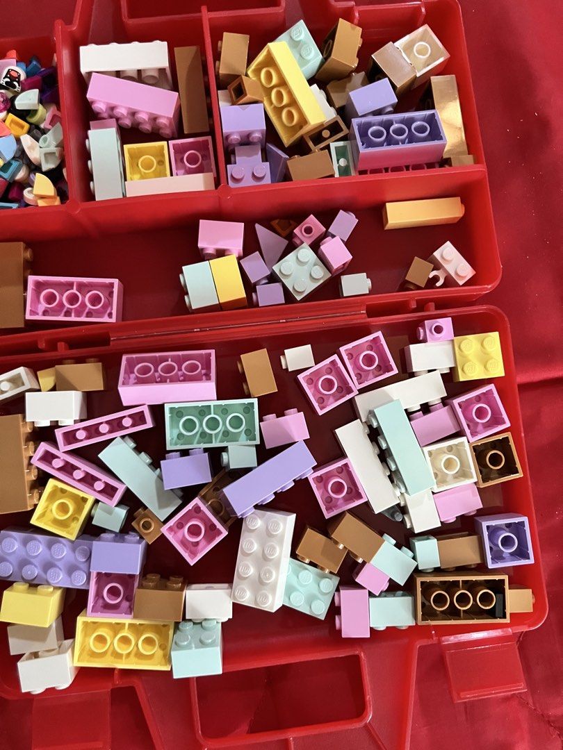 Lego Pastel Blocks with Sorting Case (Category: Lego & Building Sets) located in Caloocan City. Submitted by snapshop_ph (Listing ID 1438749928, Image 3). Description: Sold as set Loose lego pastel colored blocks 850.