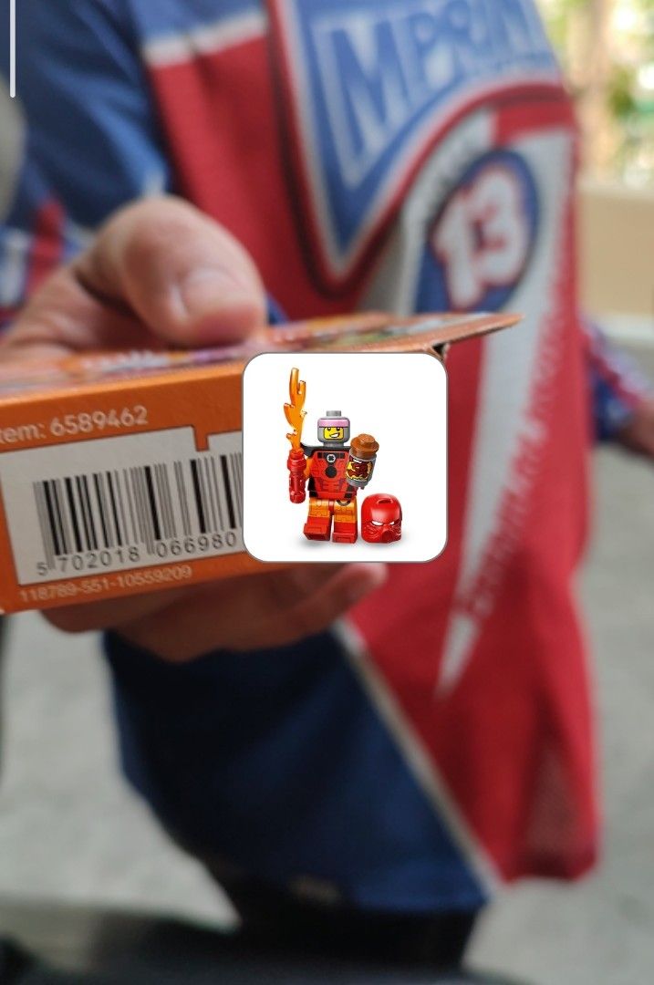 Lego Series 29 - Bionicle Cosplay (Category: Lego & Building Sets) located in Manila. Submitted by 00lego00 (Listing ID 1437348881, Image 2). Description: Lego Series 29 - Bionicle Cosplay - Brand new.