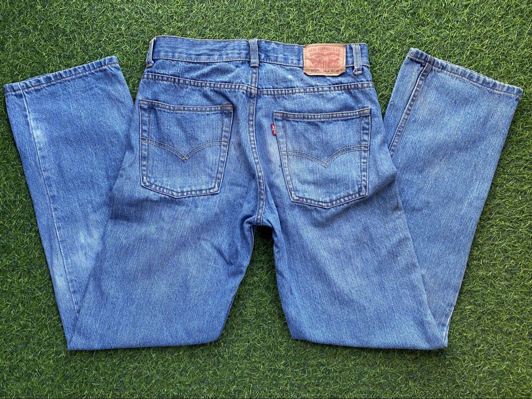 Levi's 550 Relaxed Fit 30w (Category: Jeans) located in Antipolo. Submitted by saphnie (Listing ID 1438825207, Image 2). Description: ₱750 only 550 RELAXED SIZE (30w)(40L) Minor issue see pic ☺️ Check all you want upon meet up Cogeo KFC(lower Antipolo) Lalamove COD nearby area.