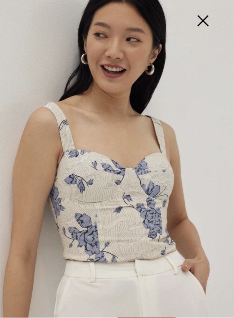 Love Bonito Janet Padded Bustier (Category: Blouses) located in Malasiqui. Submitted by hihellow101 (Listing ID 1438715785, Image 1). Description: .