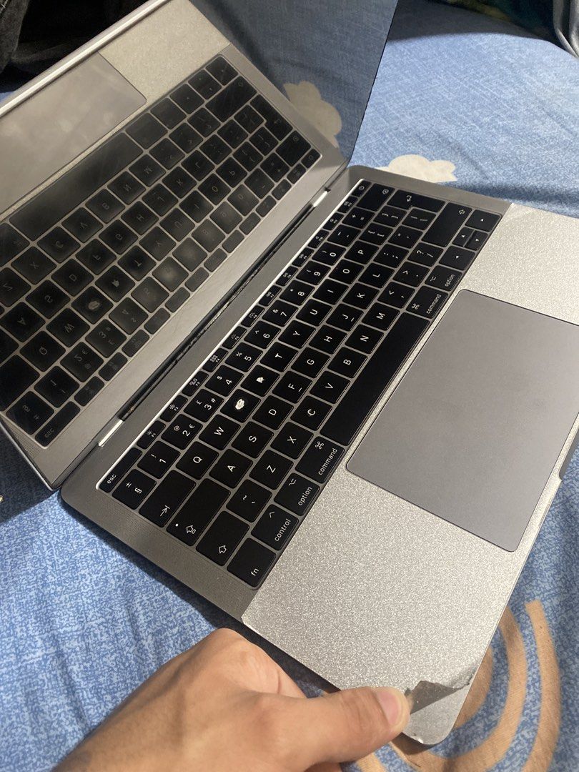 Macbook pro458708364266065922