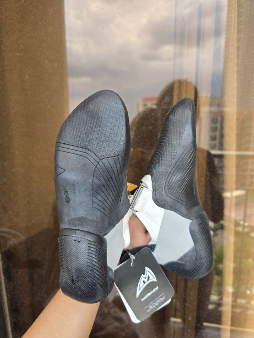 Mad Rock Remora Pro LV US 5.5M (Category: Other Sports Equipment and Supplies) located in Taguig. Submitted by jdpaja (Listing ID 1438735879, Image 2). Description: Mad Rock Remora Pro US size 5.5, EUR 37.5. With tags, fitted only. No box, can provide another Mad Rock box. Can do meetups or shipping c/o buyer. RFS: too small.