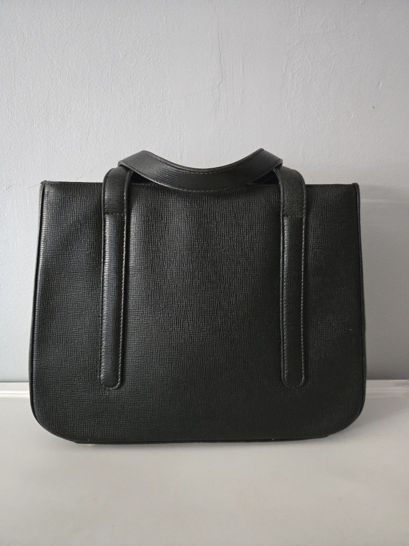 MCM Germany Handbag (Category: Luxury Bags & Wallets) located in Bangued. Submitted by shopaholic.girliee. (Listing ID 1325628834, Image 2). Description: - Authentic MCM Germany handbag - Low price due to faded hardwares (see pics).