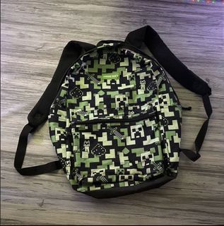 (Category: ) located in . Submitted by nikibackburner_shark (Listing ID 1438727109, Image 1). Description: .