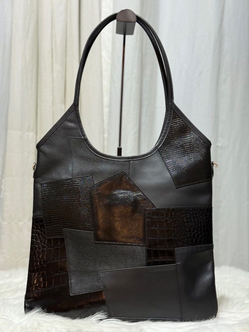 Miu miu ivy leather tote (Category: Luxury Bags & Wallets) located in Manila. Submitted by shoulderfashion (Listing ID 1438798704, Image 2). Description: .
