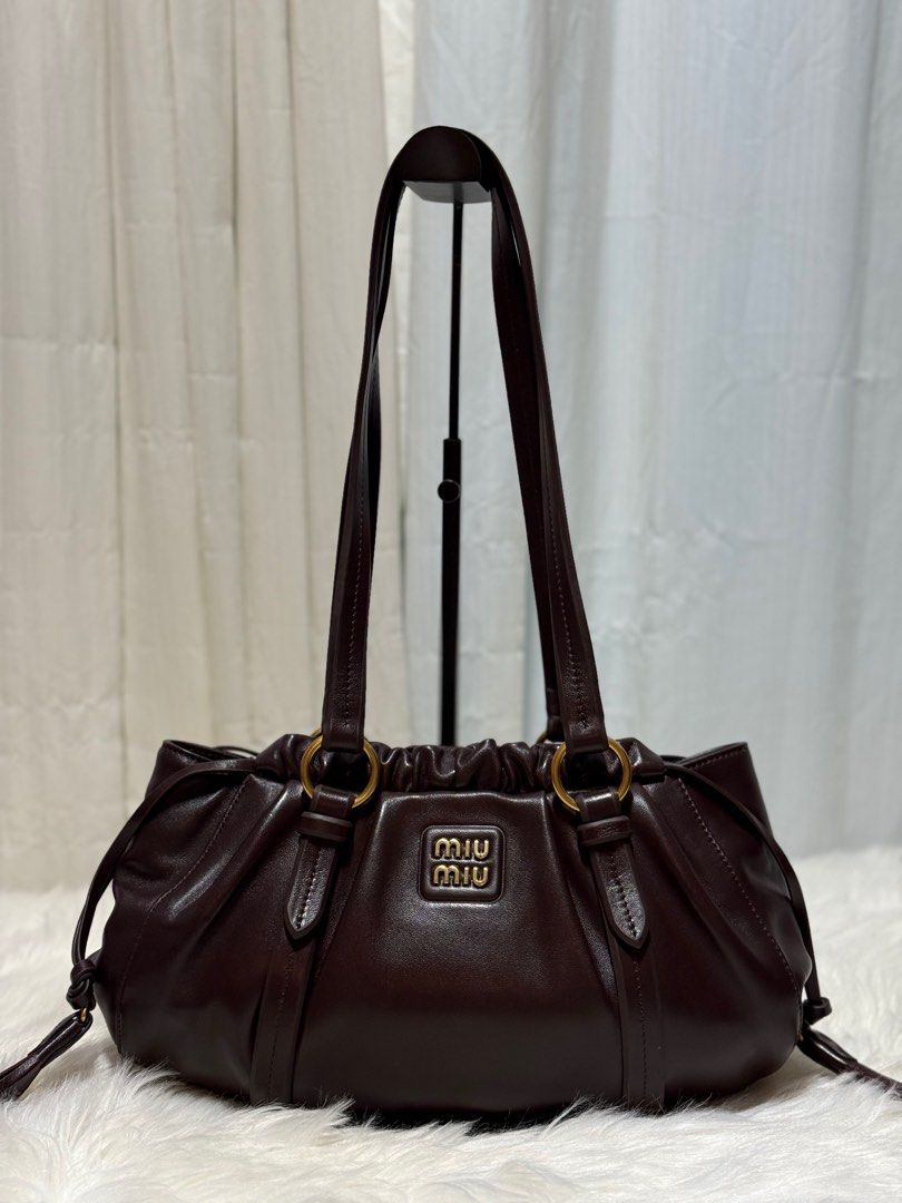 Miu miu joie leather shoulder bag (Category: Luxury Bags & Wallets) located in Manila. Submitted by shoulderfashion (Listing ID 1438796428, Image 1). Description: .