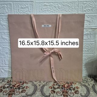 (Category: ) located in . Submitted by luxbox_acc (Listing ID 1438696438, Image 1). Description: .