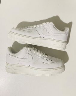 (Category: ) located in . Submitted by kicksbuddy28 (Listing ID 1438812882, Image 1). Description: .