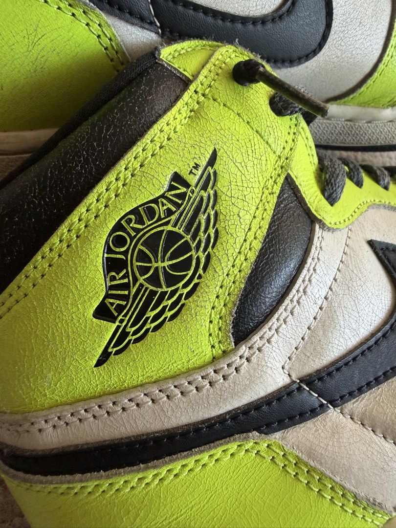 Nike Air Jordan 1 High Volt US10.5 (Category: Sneakers) located in Makati City. Submitted by sixfeettall (Listing ID 1438717099, Image 2). Description: 100% Authentic (Style Code: 555088-702) Made in China Men’s US 10.5 No box. No receipt. Air Jordan 1 Retro High OG / Premium Leather Upper with textured neon overlays, cracked leather finish, and classic rubber cupsole. The eye-catching “Volt” neon color used on this model is the exact same signat